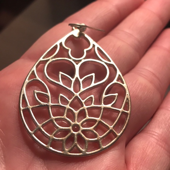 Silver filigree earrings - Picture 2 of 2